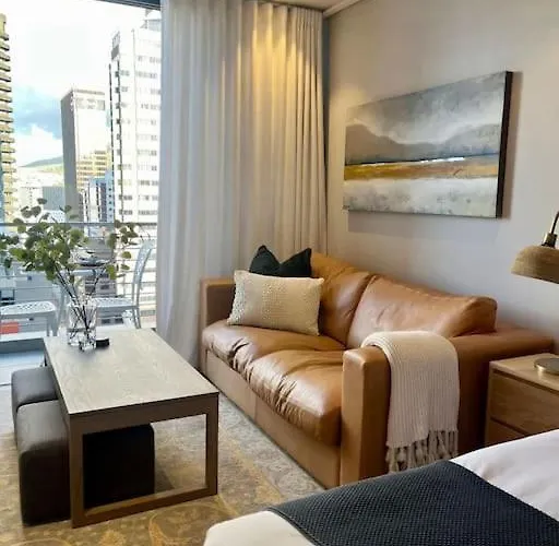 16Onbree Apt With Balcony And Rooftop Pool 1705